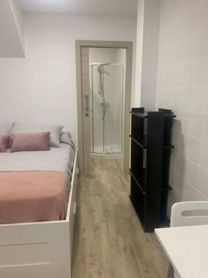 Apartamentos Oliva Caldas De Reis Esterno foto