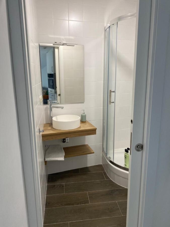Apartamentos Oliva Caldas De Reis Esterno foto